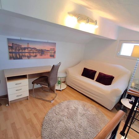 Apartment Natali Каштел-Стари Экстерьер фото